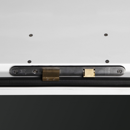 outbound 越野房车舱门